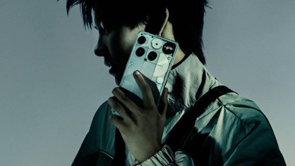 免息股票配资 大翻车! 用富士微单拍的照片当手机样张? 手机厂商: “照骗”是疏忽